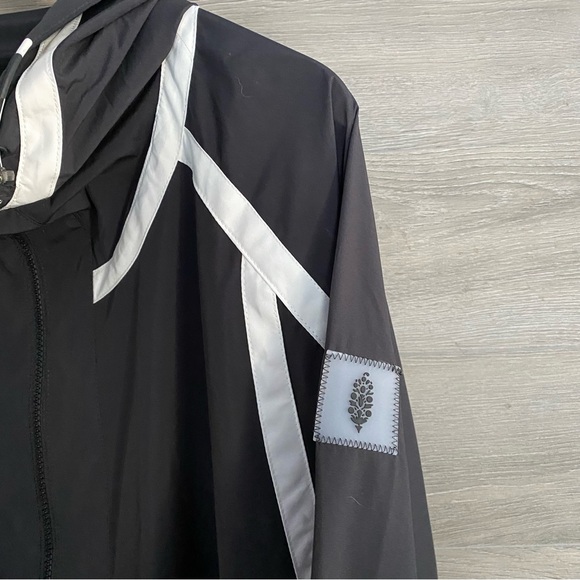 Free People Movement Like The Wind Logo Jacket NWT - Picture 6 of 8